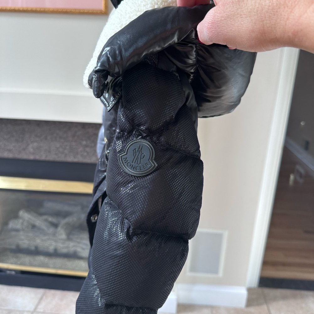 Moncler - Picture 10 of 17
